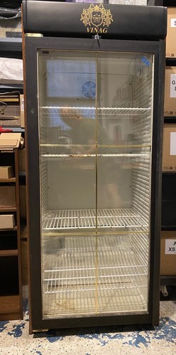 Vetrina frigo vini bibite